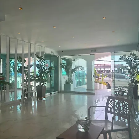 Hotel Isla Capri-2